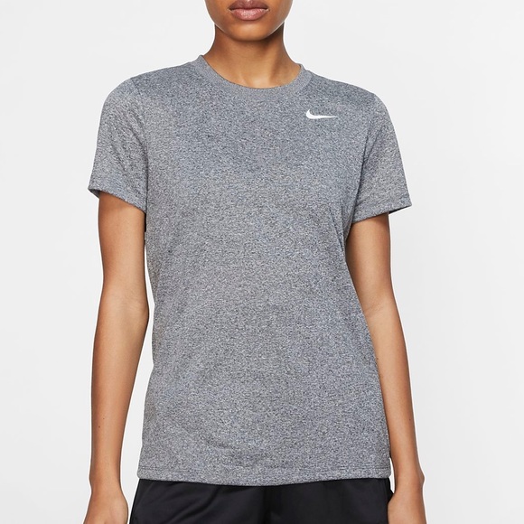 Nike Tops - 📦 ***MOVING SALE*** 📦 Nike Dr-Fit Legend Tee